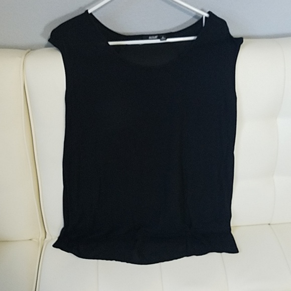 Top - Picture 1 of 2